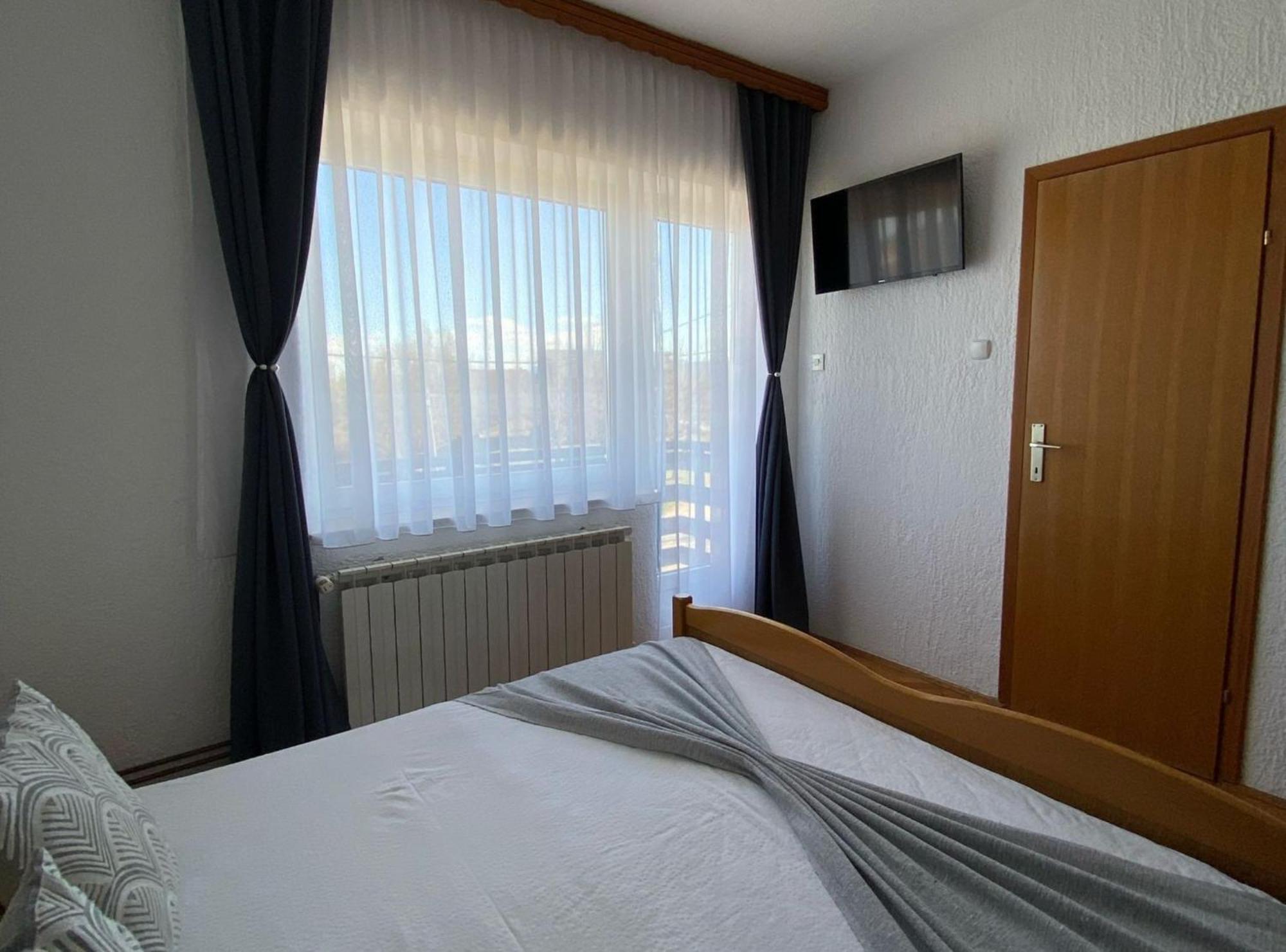 M&N Zafran Hotel Grabovac  Exterior foto
